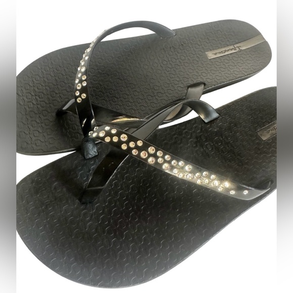 Ipanema Black Swarovski Crystal Studded Women's Sandals - Picture 3 of 8